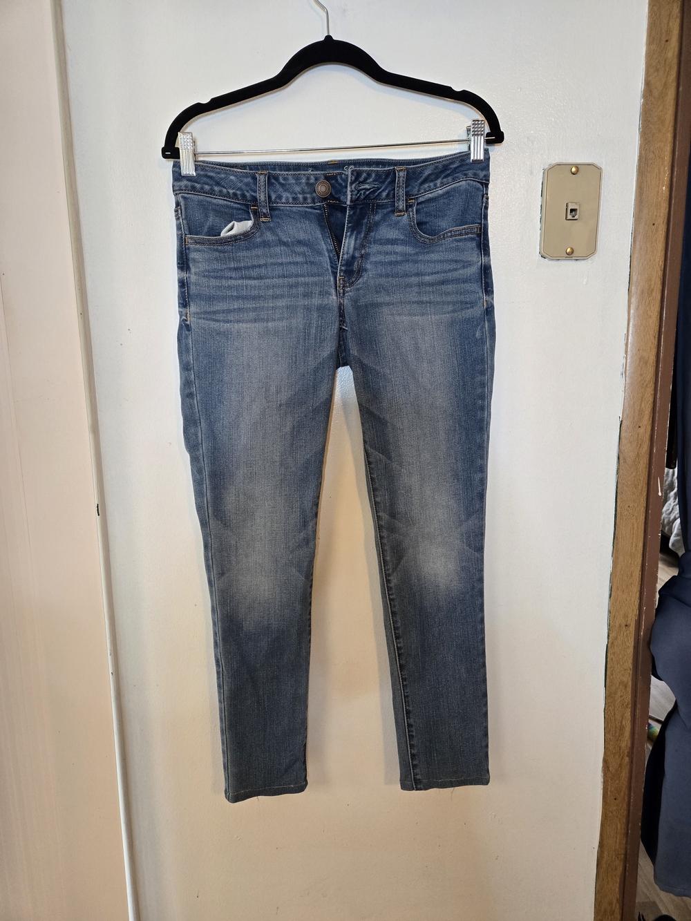 American Eagle Outfitters Light Blue Skinny Jeans